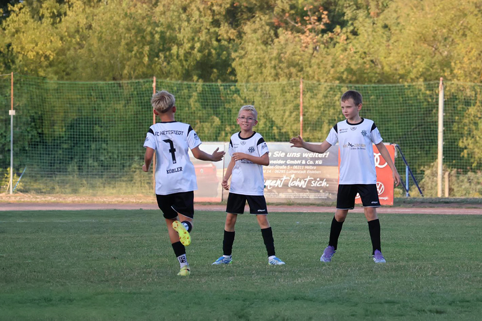 Nachwuchsspieler des FC Hettstedt während eines Fußballspiels